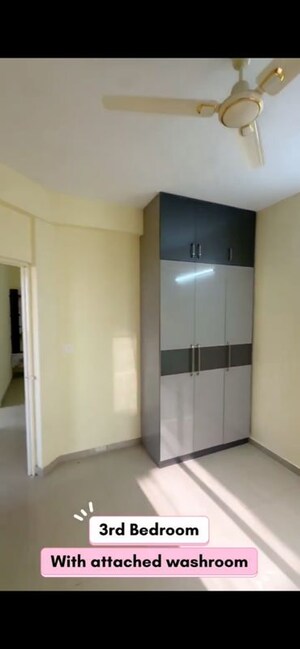 Room in 3 BHK Apartment at Pyramid Altia, Sector 70a – for Rent