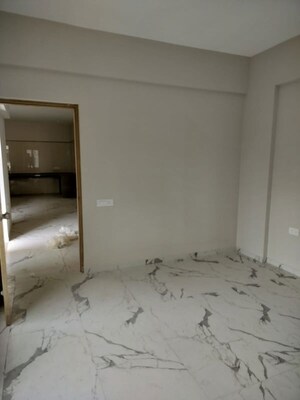 Room in 3 BHK Apartment at Kumar Peninsula, Baner – for Sale