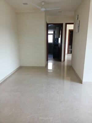 Room in 2 BHK Apartment at Srishti Oasis Phase I, Bhandup West – for Rent