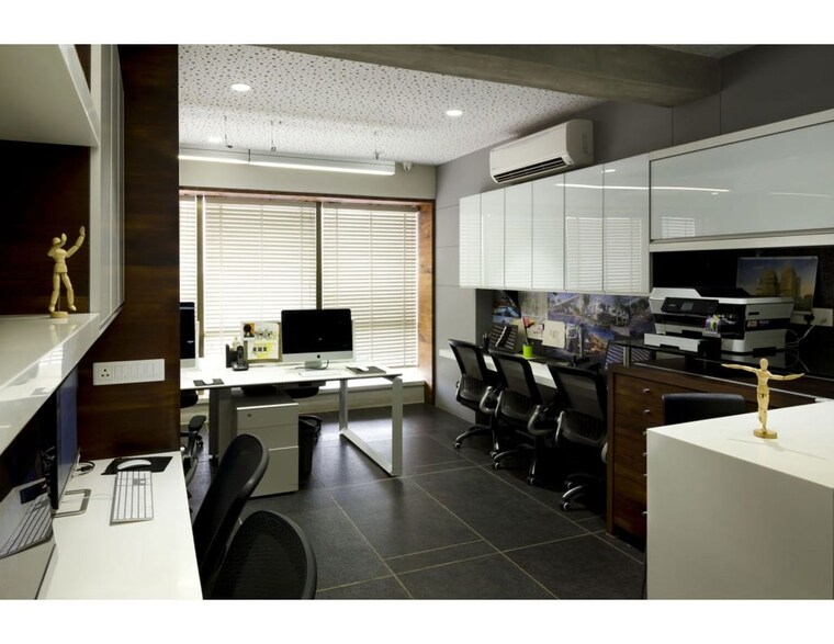 Team Area, thaltej Commercial Office Space 807 Sq.Ft. In Thaltej Ahmedabad 10135799