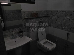 Bathroom in 2 BHK Builder Floor at Omaxe City – for Rent