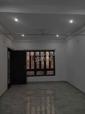 Room in 2 BHK Builder Floor at Omaxe City – for Rent