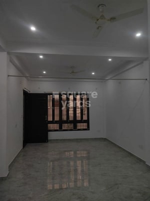 Room in 2 BHK Builder Floor at Omaxe City – for Rent