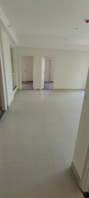 Room in 2.5 BHK Apartment at Imperia Esfera, Sector 37c – for Sale