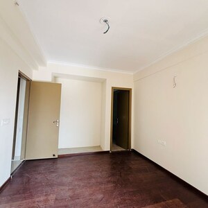 Room in 2 BHK Apartment at Pareena Micasa, Nurpur Jharsa – for Rent