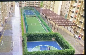 Swimming Pool in 2 BHK Apartment at Sheth Vasant Oasis, Andheri East – for Sale