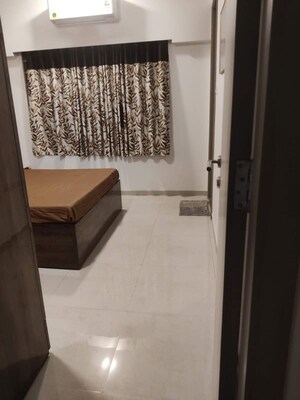 Master Bedroom in 2 BHK Apartment at Sheth Vasant Oasis, Andheri East – for Sale