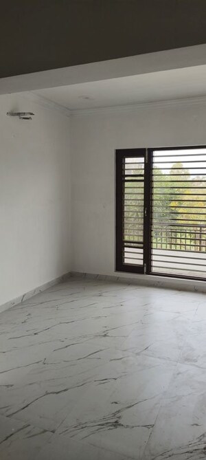 1 RK Independent House For Rent in Aerocity