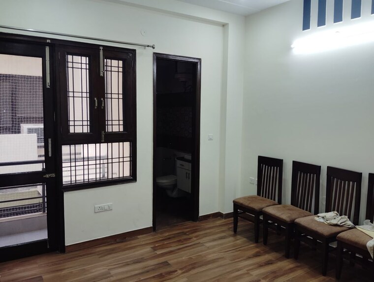 Room, sector 46 2 Bedroom 1200 Sq.Ft. Builder Floor In Sector 46 Gurgaon 10136030