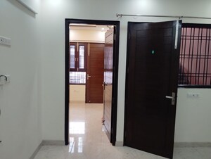 Room in 2 BHK Builder Floor at Sector 46 – for Rent