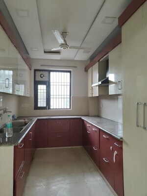 Kitchen in 3 BHK Builder Floor at Sector 45 – for Rent