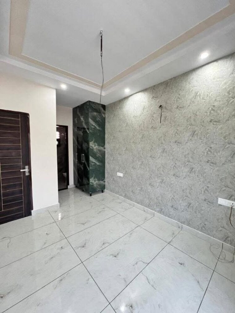 Room, sector 124 3 Bedroom 100 Sq.Yd. Independent House In Sector 124 Mohali 10136033