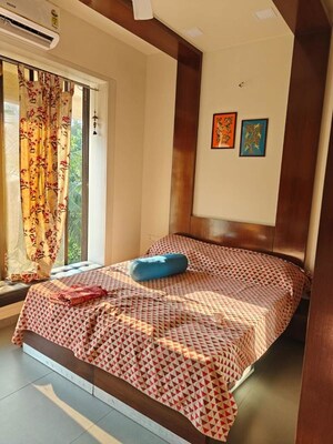 Bedroom in 3 BHK Apartment at Godavari Apartments Worli, Worli Sea Face – for Sale