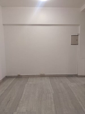 Room in 3 BHK Builder Floor at Hauz Khas – for Rent