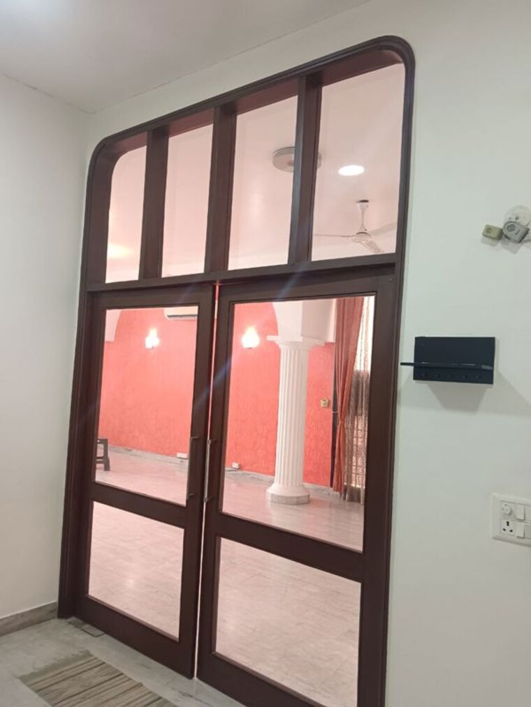 Kitchen, hauz khas 3 Bedroom 2700 Sq.Ft. Builder Floor In Hauz Khas Delhi 10136091