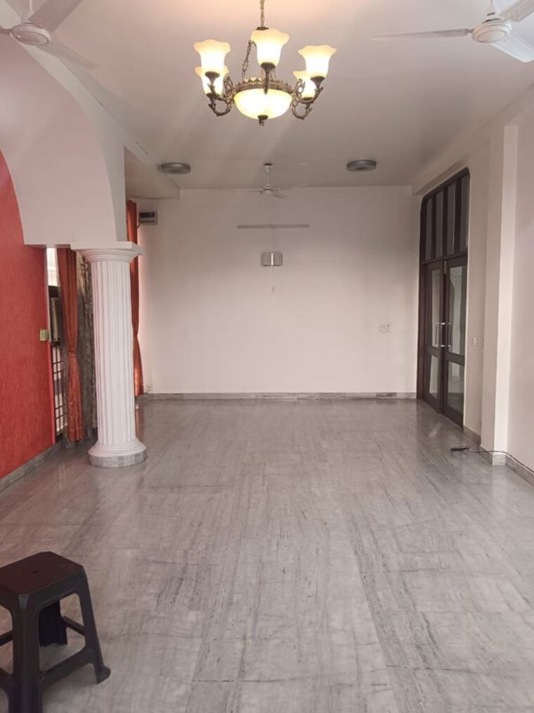Room, hauz khas 3 Bedroom 2700 Sq.Ft. Builder Floor In Hauz Khas Delhi 10136091