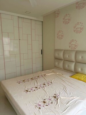 Bathroom in 3 BHK Apartment at Sett Minar, Peddar Road – for Sale