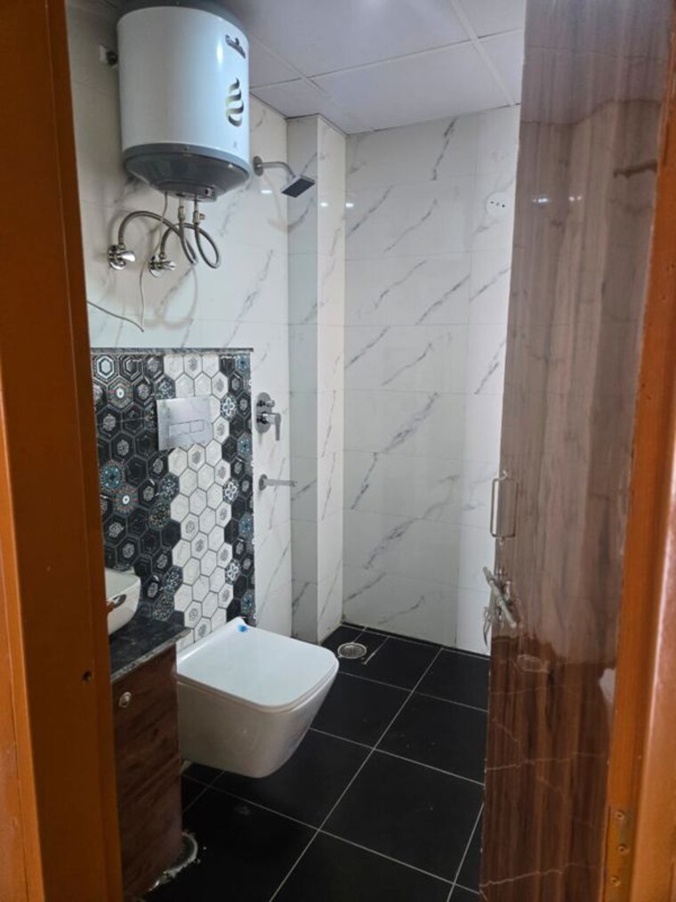 Bathroom, kohli-one-malibu-town 1 RK 600 Sq.Ft. Builder Floor In Sector 47 Gurgaon 10136166