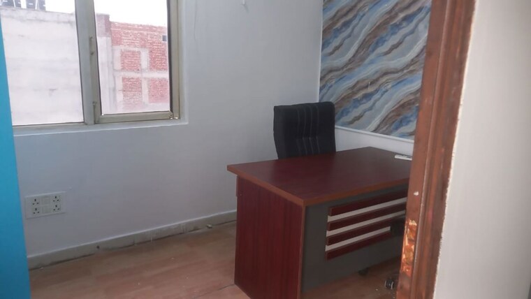 Living Room, sector 3 Commercial Office Space 700 Sq.Ft. In Sector 3 Noida 10136168