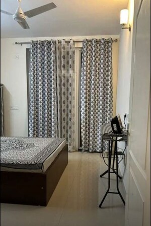 Team Area in 3 BHK Apartment at Omaxe The Palace, Gomti Nagar – for Rent