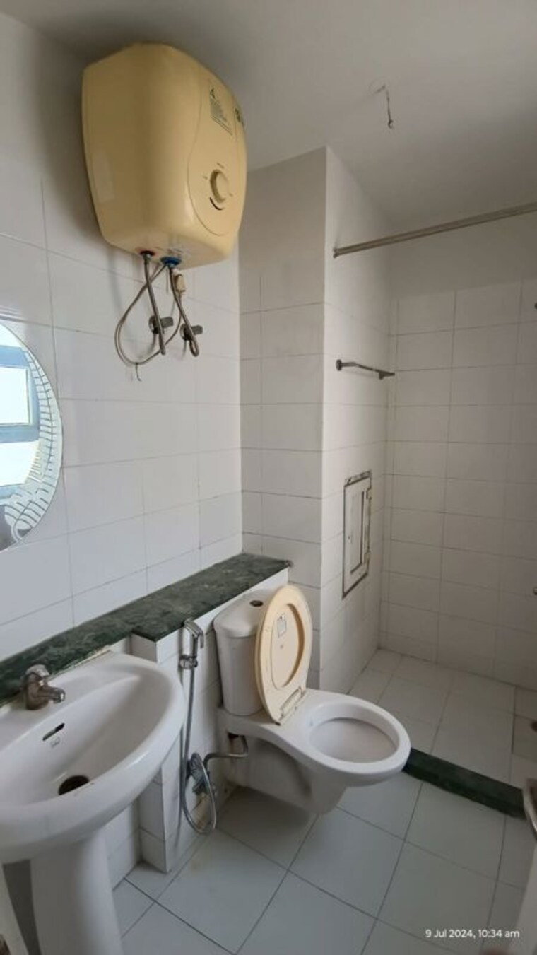 Bathroom, bptp-the-resort 3 Bedroom 1752 Sq.Ft. Apartment In Sector 75 Faridabad 10136164