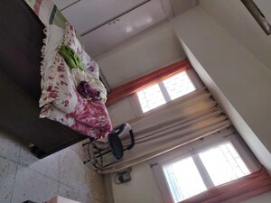 Furnished Amenities in 3 BHK Builder Floor at East Of Kailash – for Rent