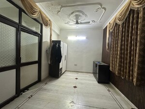 Parking in 2 BHK Builder Floor at Ansal Plaza Sector-23, Sector 23 – for Rent