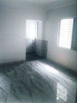 Room in 3 BHK Apartment at Deshbandhu Para – for Sale