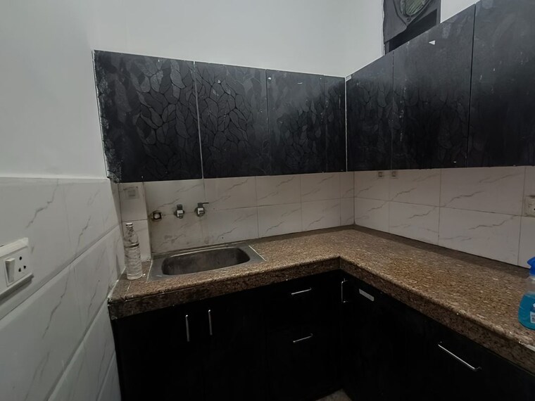 Kitchen, sector 73 1 Bedroom 625 Sq.Ft. Builder Floor In Sector 73 Noida 10136308