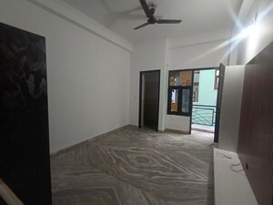 Room in 1 BHK Builder Floor at Sector 73 – for Sale