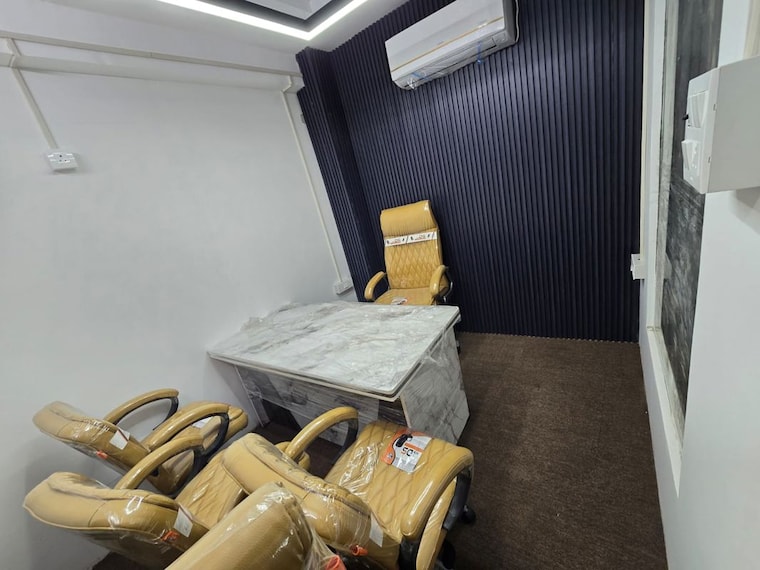 Living Room, sector 3 Commercial Office Space 1200 Sq.Ft. In Sector 3 Noida 10136339