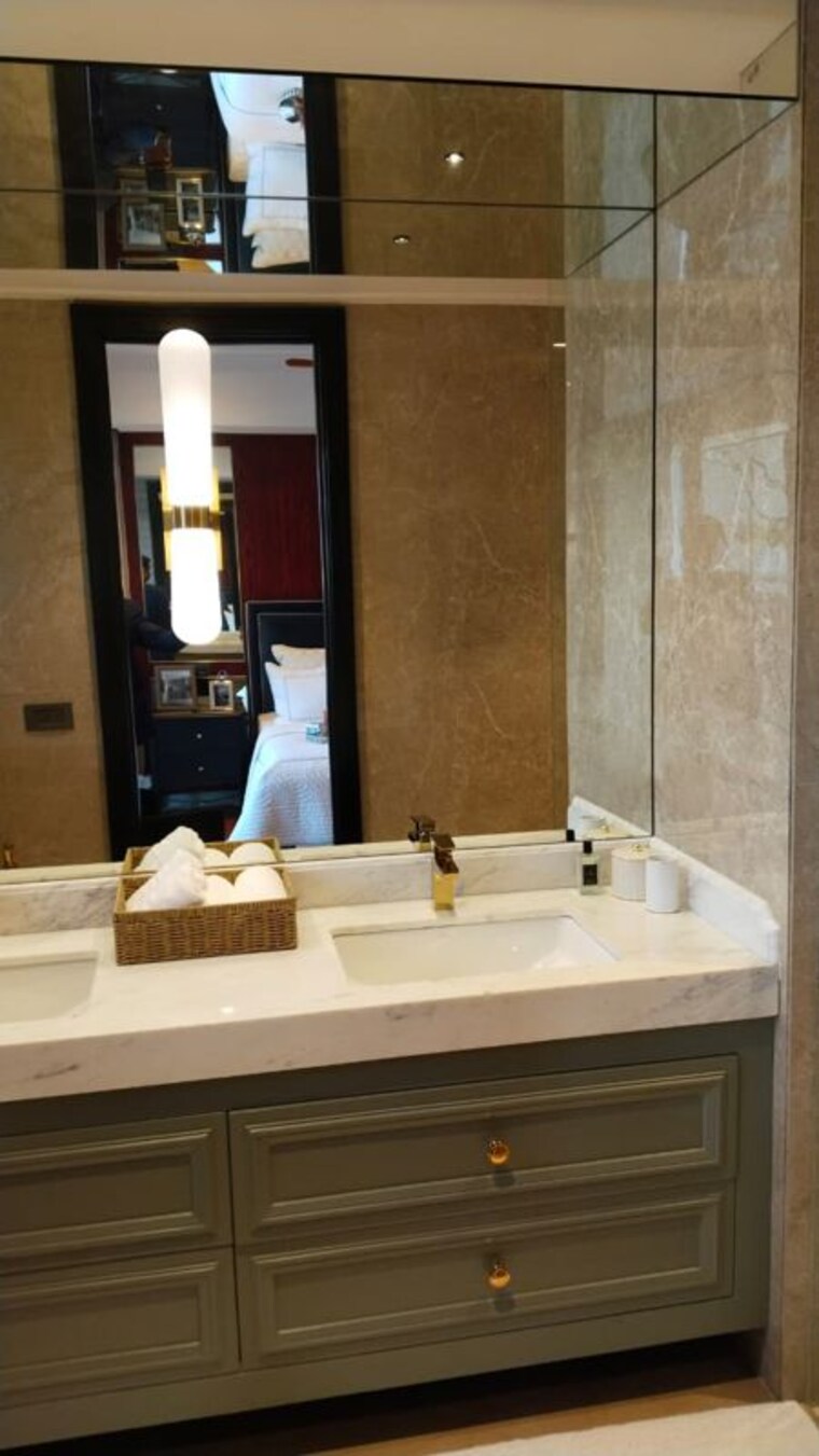 Attached Bathroom, bptp-downtown-66 3.5 Bedroom 2900 Sq.Ft. Apartment In Sector 66 Gurgaon 10136180