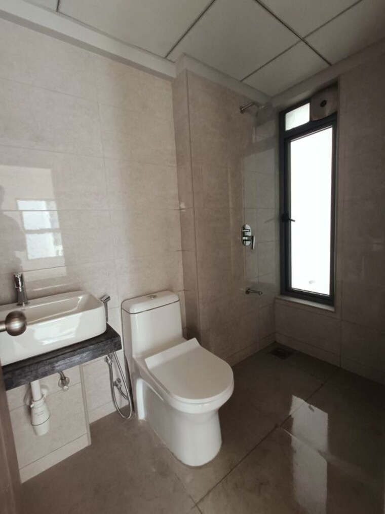Bathroom, kalpataru-park-riviera 2 Bedroom 687 Sq.Ft. Apartment In Old Panvel Navi Mumbai 10136394