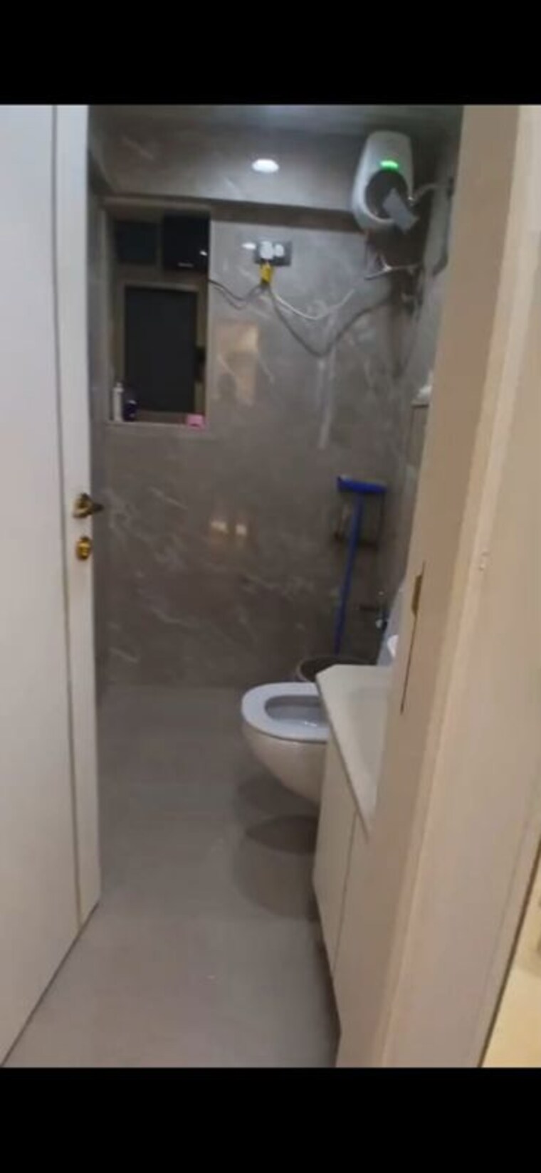 Bathroom, platinum-life 2 Bedroom 665 Sq.Ft. Apartment In Andheri West Mumbai 10136396