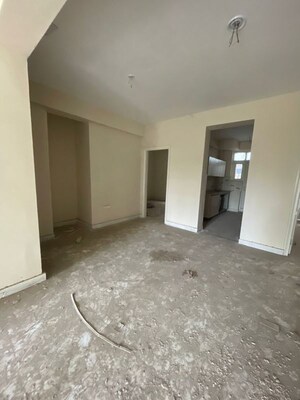 Room in 3 BHK Builder Floor at TDI The Grand Retreat, Sector 88 – for Sale