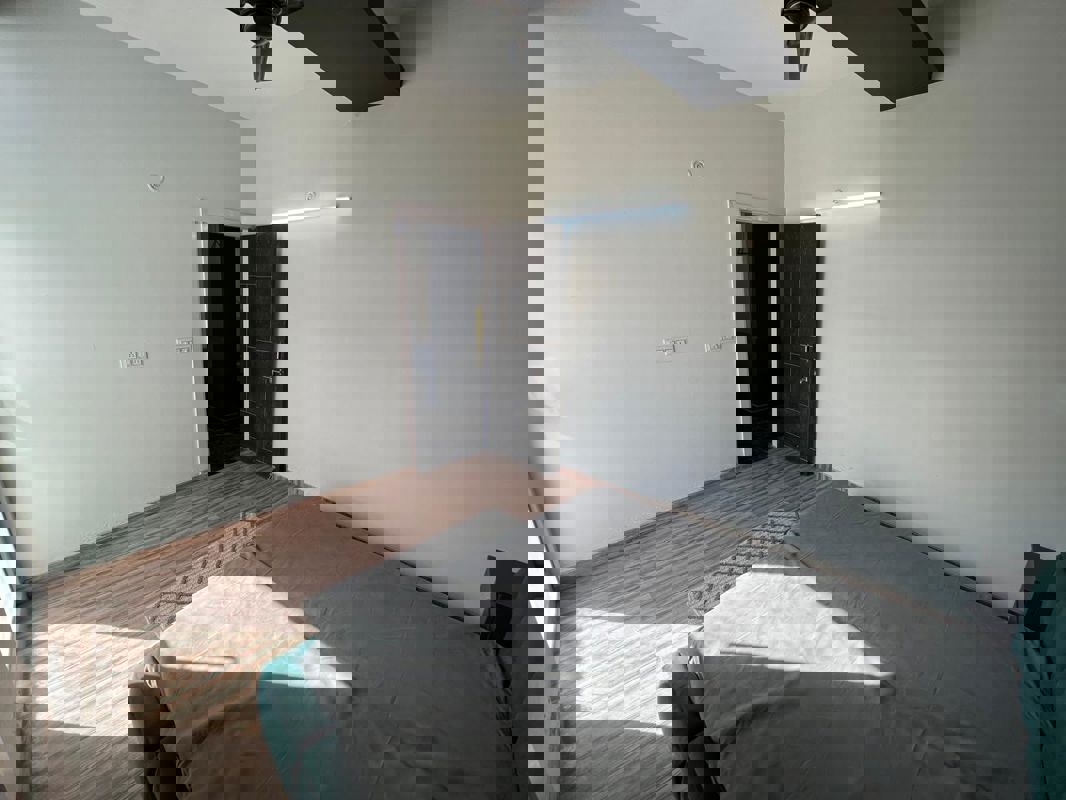 2 BHK 1045 Sq.Ft. Apartment in Amar Villa Dadar West