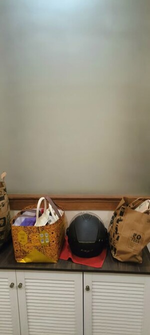 Furnished Amenities in 2 BHK Builder Floor at Kalkaji – for Sale