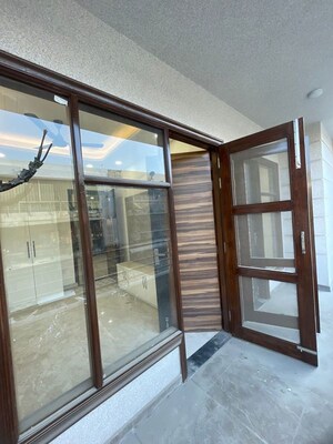 Room in 2 BHK Builder Floor at RPS Palm Drive, Sector 88 – for Sale