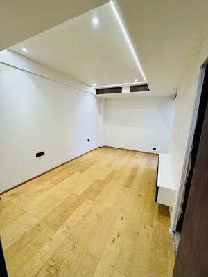 Master Bedroom in 5 BHK Penthouse at Azeagaia Botanica, Vrindavan Yojna – for Sale