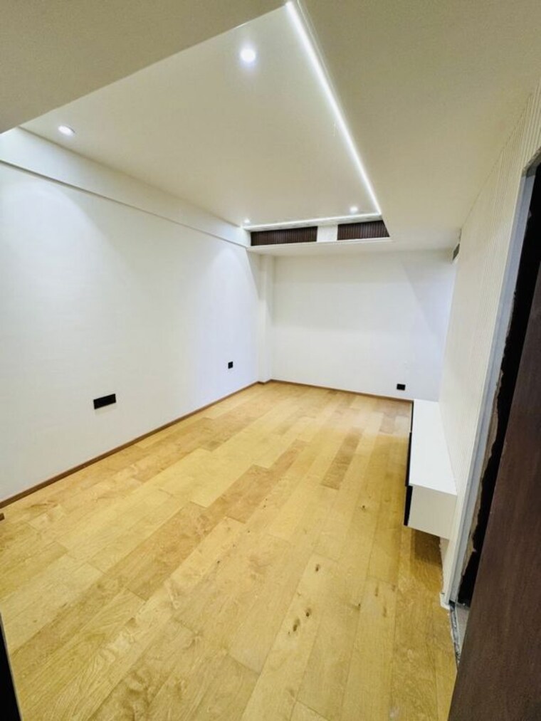 Master Bedroom, azeagaia-botanica 5 Bedroom 5200 Sq.Ft. Penthouse In Vrindavan Yojna Lucknow 10136389