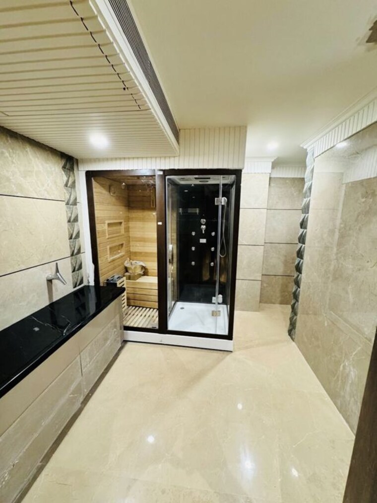 Washroom, azeagaia-botanica 5 Bedroom 5200 Sq.Ft. Penthouse In Vrindavan Yojna Lucknow 10136389