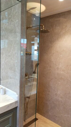 Furnished Amenities in 3.5 BHK Apartment at Sector 66 – for Sale