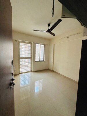 Room in 1 BHK Apartment at Arun Blu, Ravet – for Rent