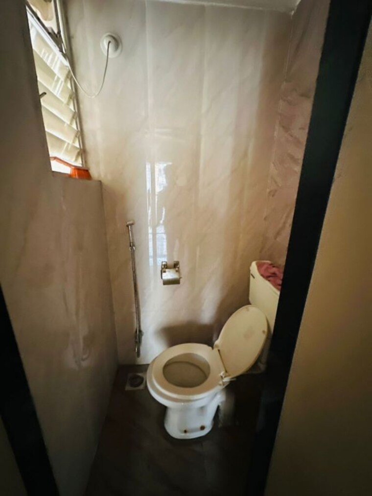 Bathroom, arun-blu 1 Bedroom 451 Sq.Ft. Apartment In Ravet Pune 10136526