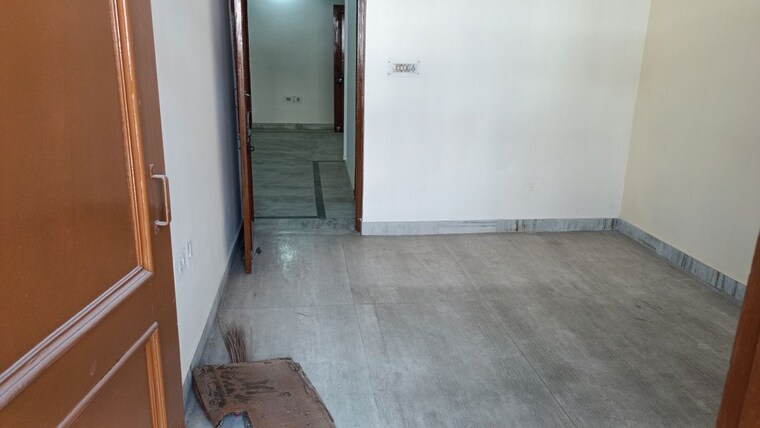 Room, vaishali sector 4 2 Bedroom 900 Sq.Ft. Builder Floor In Vaishali Sector 4 Ghaziabad 10136543