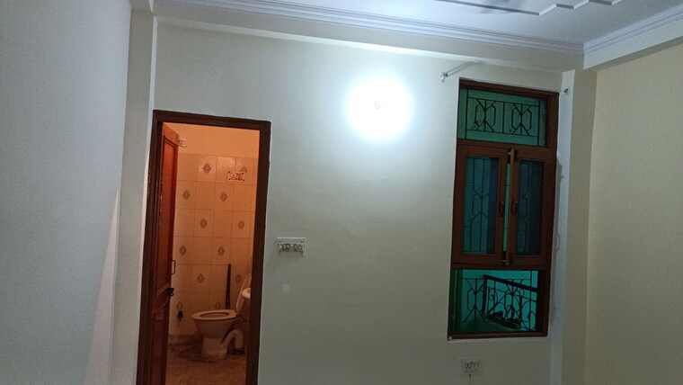 Room, vaishali sector 4 2 Bedroom 900 Sq.Ft. Builder Floor In Vaishali Sector 4 Ghaziabad 10136543