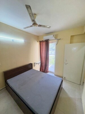 Room in 2 BHK Apartment at Signature The Millennia 3, Sector 37d – for Sale