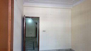 Room in 2 BHK Builder Floor at Vaishali Sector 4 – for Rent
