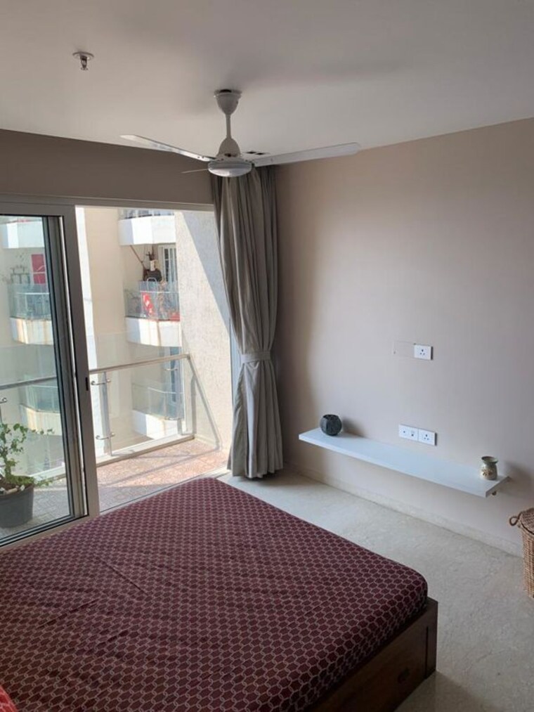 Room, satellite-tower 3 Bedroom 1200 Sq.Ft. Apartment In Goregaon East Mumbai 10136699