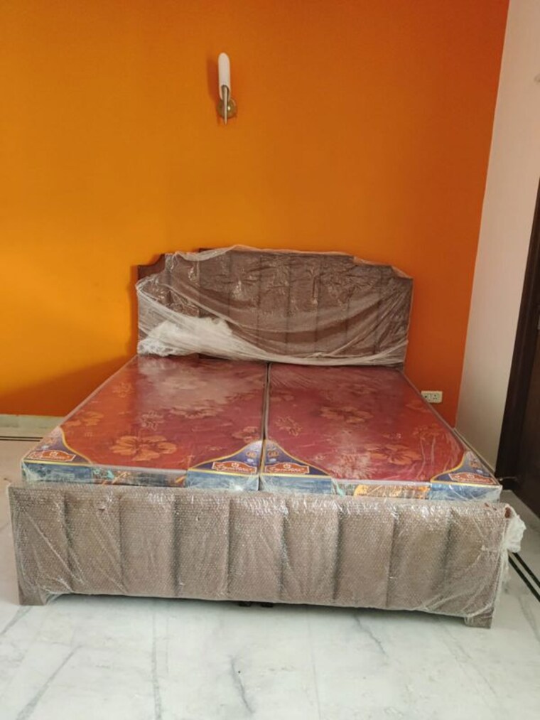 Bedroom, kirti nagar 3 Bedroom 150 Sq.Yd. Builder Floor In Kirti Nagar Delhi 10136703